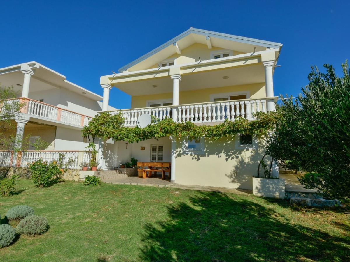 Holiday Home Ana By Interhome มาสเลนีซา ภายนอก รูปภาพ