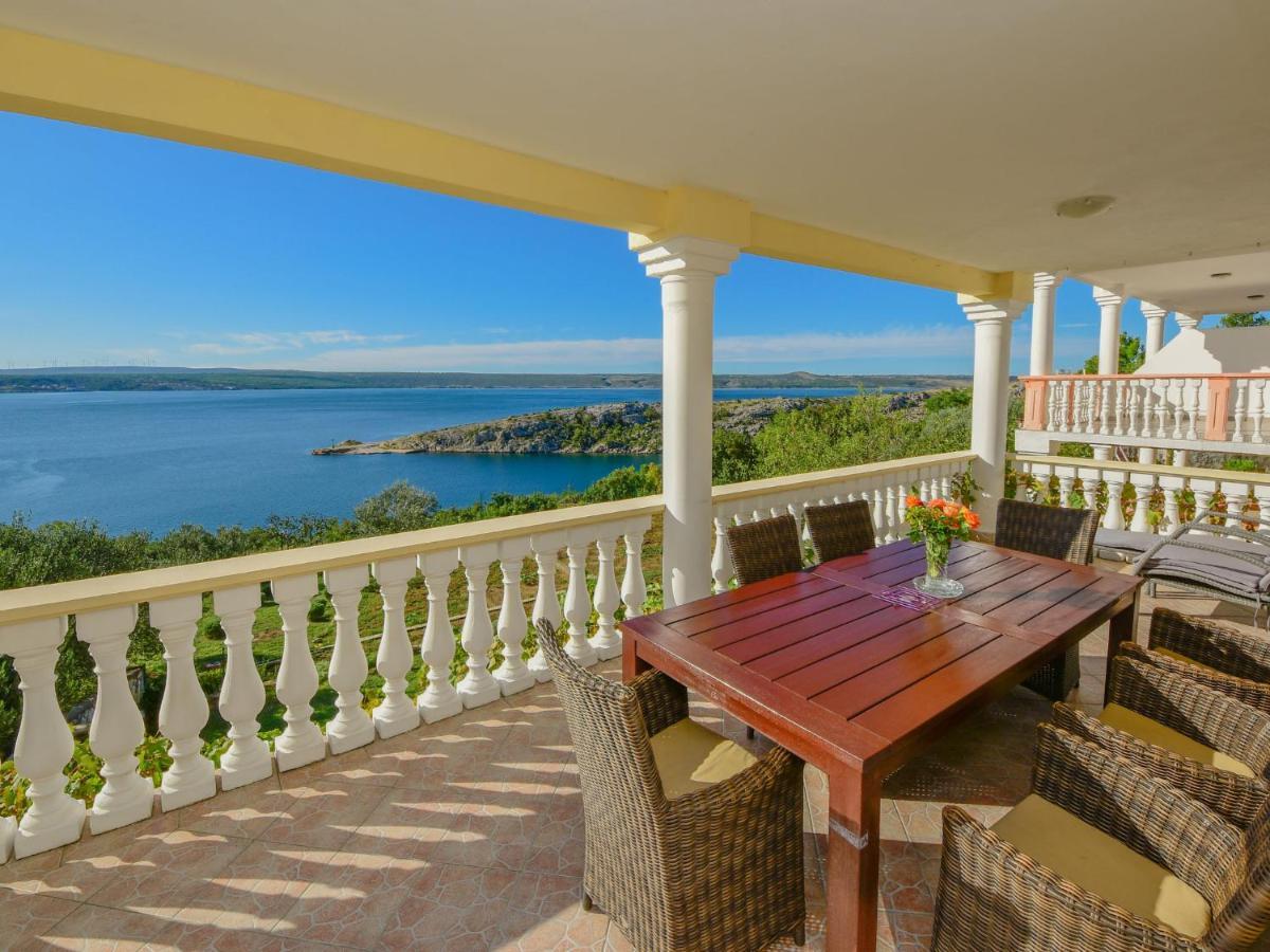 Holiday Home Ana By Interhome มาสเลนีซา ภายนอก รูปภาพ