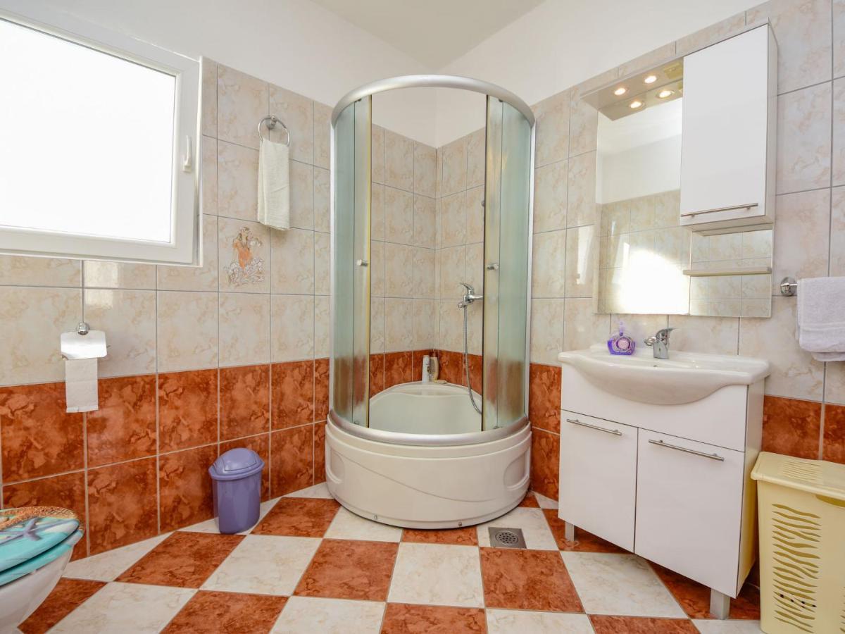 Holiday Home Ana By Interhome มาสเลนีซา ภายนอก รูปภาพ